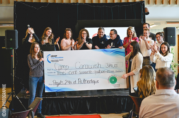 Des étudiants du Cégep de La Pocatière collectent des fonds pour le Camp