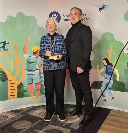 Margot Lavoie reçoit le prix Porteur de flambeau 2024